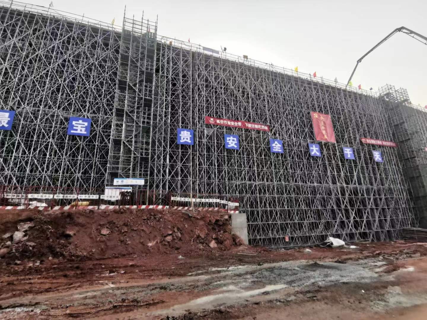脚手架租赁-保税港P分区市政道路