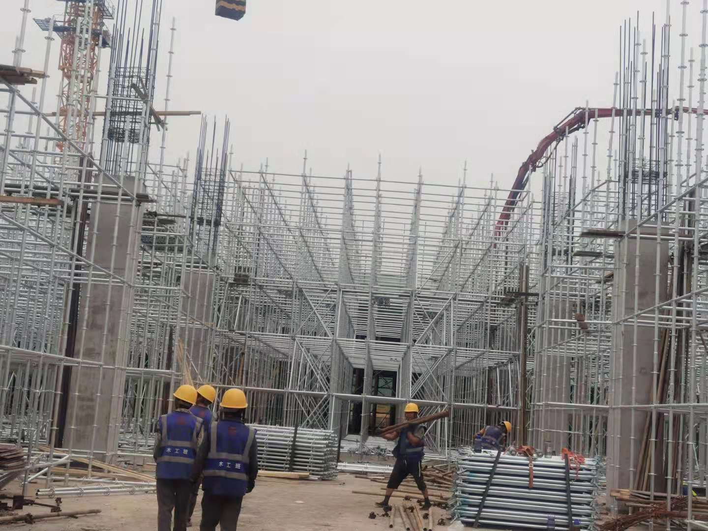 宜宾宁德时代动力电池生产基地项目2.4万吨盘扣租赁