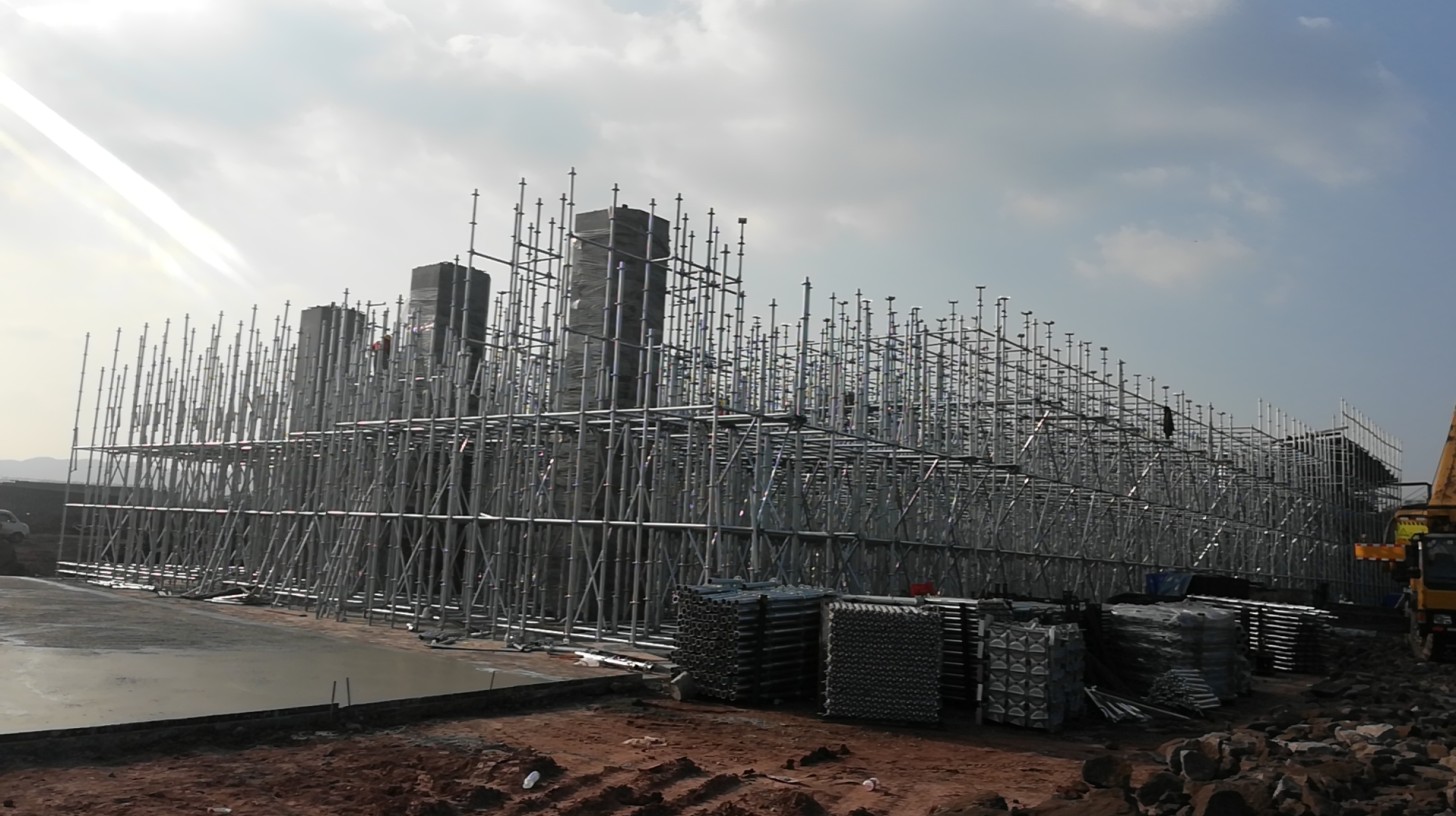 重庆市纵三路桥梁.jpg